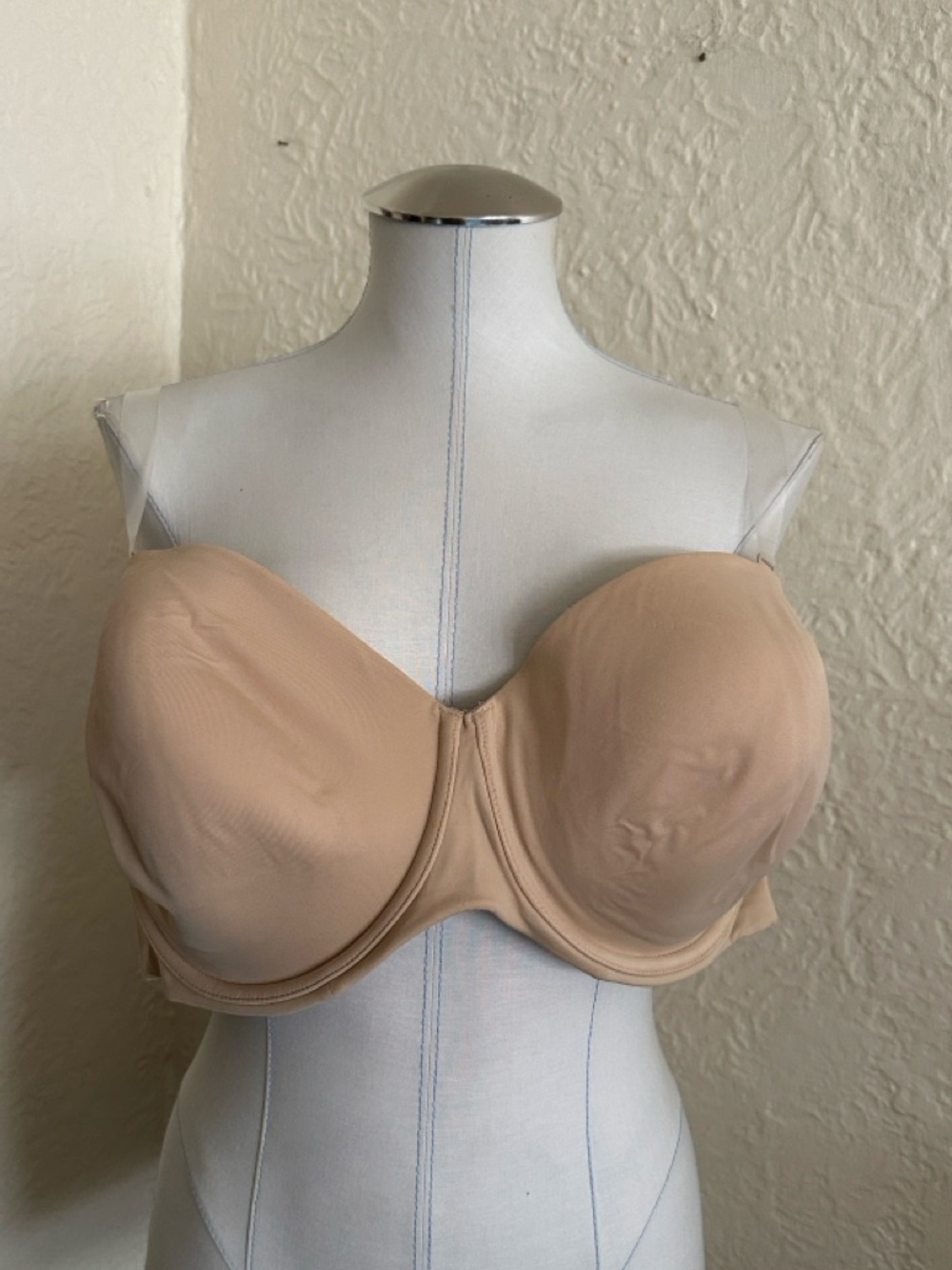 Cacique Lane Bryant Lightweight Multi-Way Strapless Bra Beige Nude Clear Straps